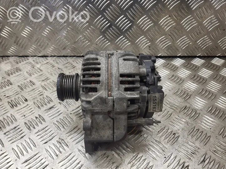 Volkswagen Polo IV 9N3 Generatore/alternatore 045903023D