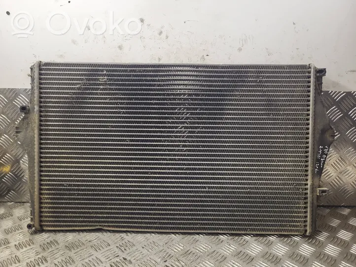 Volvo V70 Chłodnica powietrza doładowującego / Intercooler 8649471A