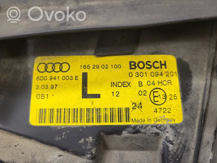 Audi A4 S4 B5 8D Lampa przednia 8D0941003E