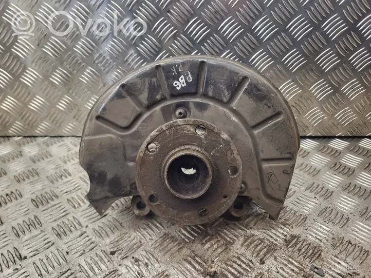 Volkswagen PASSAT B6 Front wheel hub 