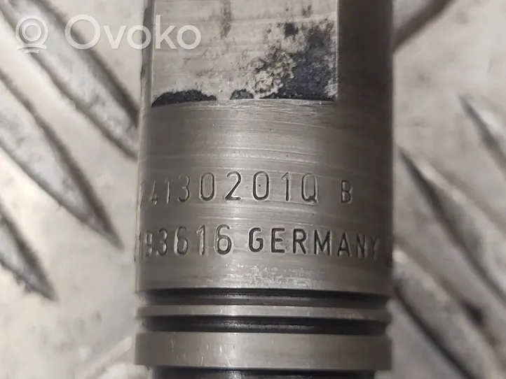 Volvo S70  V70  V70 XC Fuel injector 074130201QB