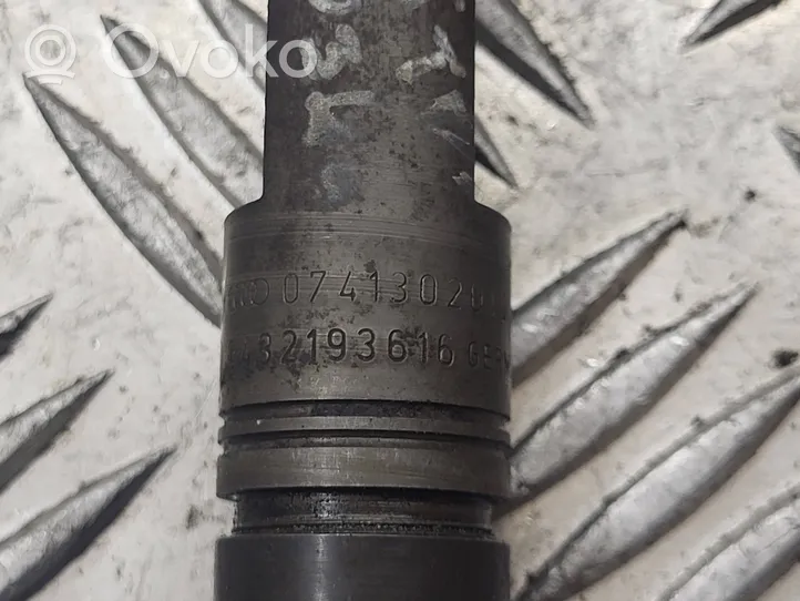 Volvo S70  V70  V70 XC Injecteur de carburant 074130201QB