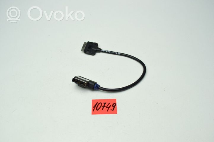 Audi A6 S6 C6 4F iPod savienotājs 4F0051510K