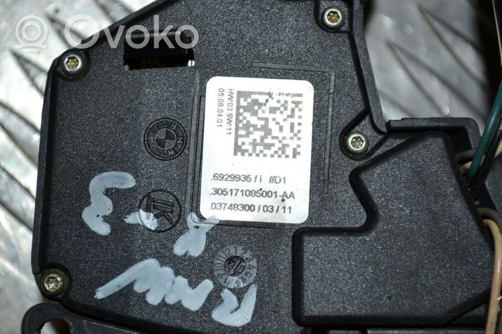 BMW X3 E83 Pulsanti/interruttori sul volante 6929935