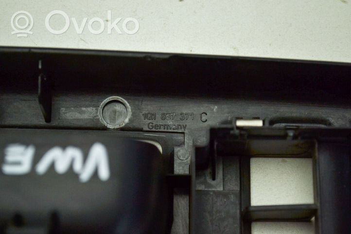 Volkswagen Eos Ramka przycisków otwierania szyby drzwi przednich 1Q1867371C