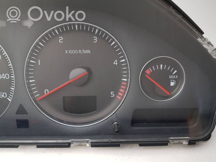 Volvo XC70 Licznik / Prędkościomierz 30746112