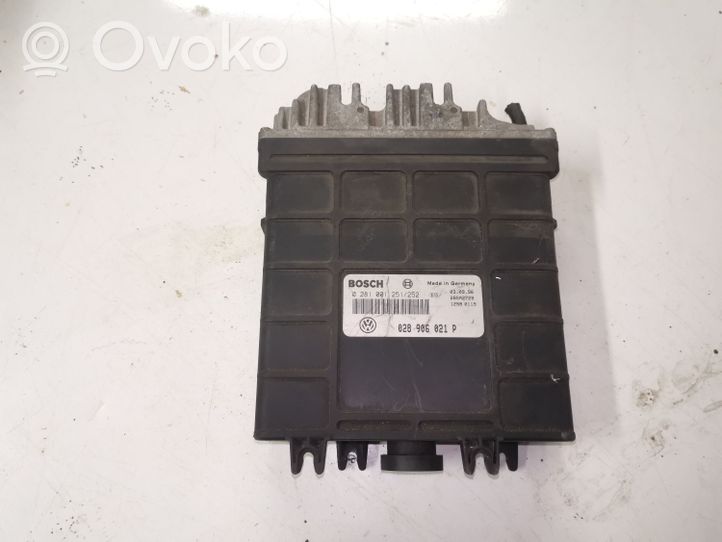 Volkswagen Sharan Sterownik / Moduł ECU 028906021P