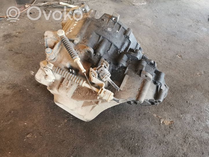 Volvo V70 Mechaninė 6 pavarų dėžė 