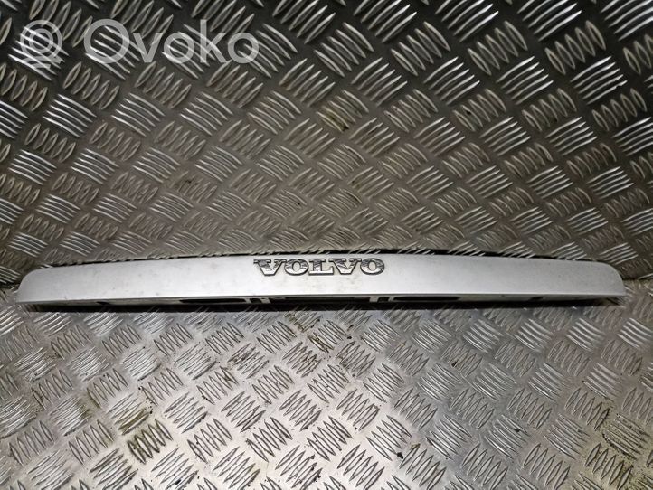 Volvo V50 Listwa oświetlenie tylnej tablicy rejestracyjnej 39994647