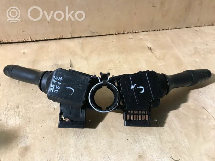 Citroen C1 Leva/interruttore dell’indicatore di direzione e tergicristallo 17F001