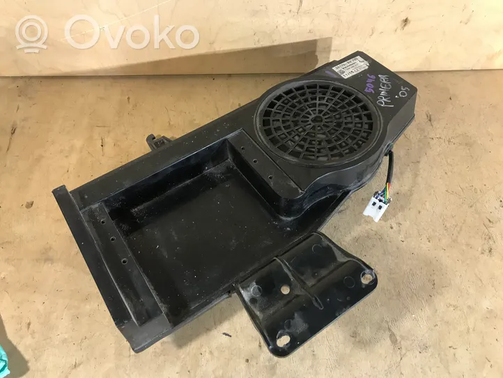 Nissan Primera Subwoofer-bassokaiutin 28170AV700