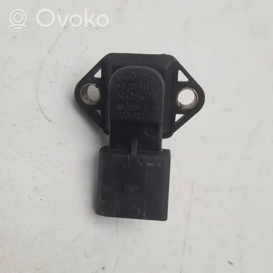 Audi A4 S4 B5 8D Air pressure sensor 038906051