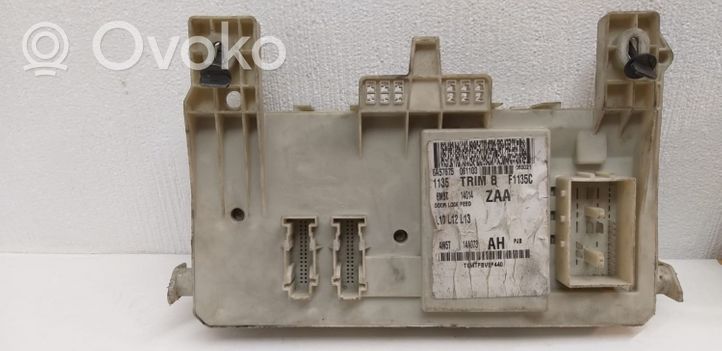 Ford Focus C-MAX Module de fusibles 4M5T14A073AH