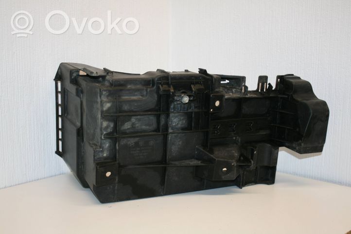 Opel Signum Akumuliatoriaus tvirtinimo padas 24413805