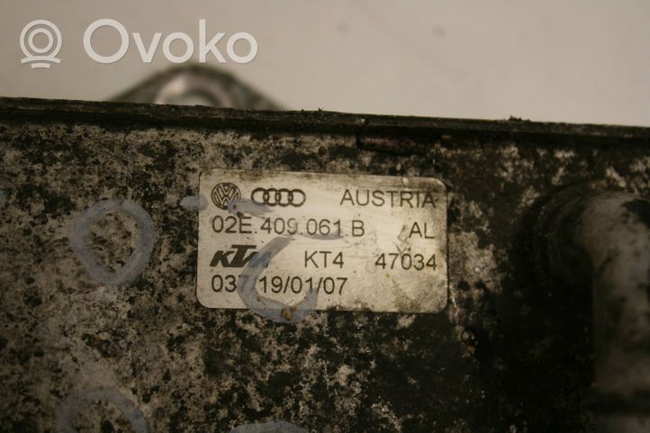 Volkswagen PASSAT B6 Transmisijos tepalo aušintuvas 02E409061B