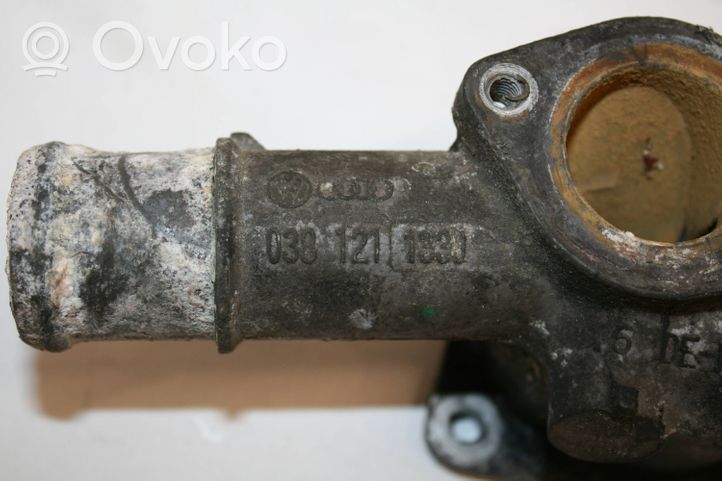 Volkswagen Sharan Termostato korpusas 038121133J