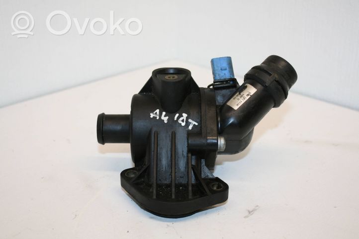 Audi A4 S4 B6 8E 8H Termostato/alloggiamento del termostato 06B121111K