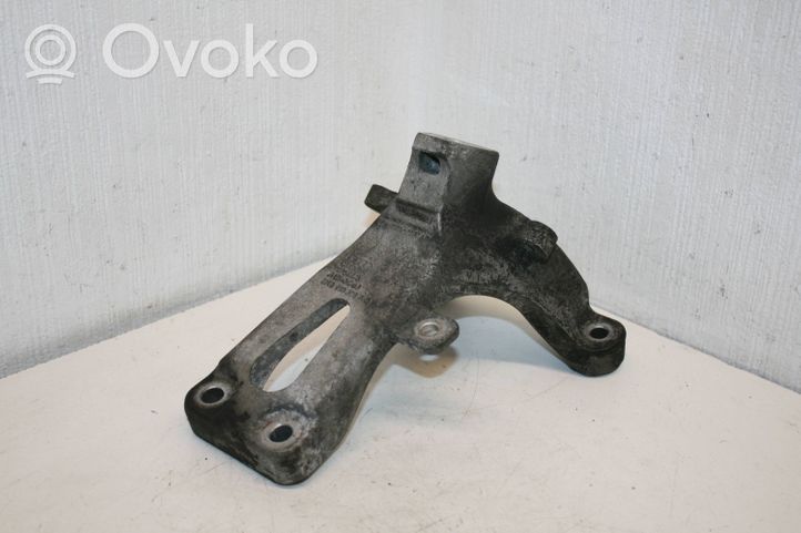 Audi A4 S4 B8 8K Łapa / Mocowanie silnika 8K0199308AQ