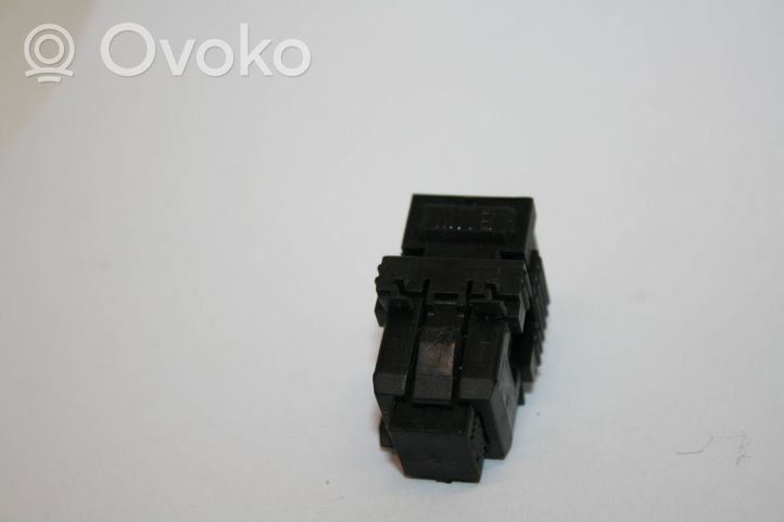 BMW 3 E90 E91 Interruptor sensor del pedal de freno 9-1468896-2