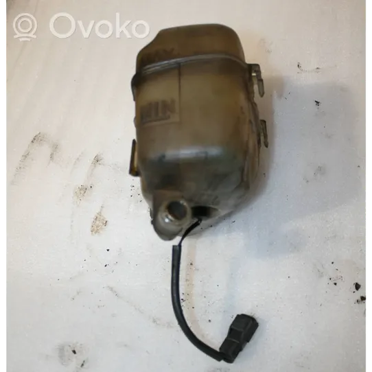 Volvo V70 Vase d'expansion / réservoir de liquide de refroidissement 8634227