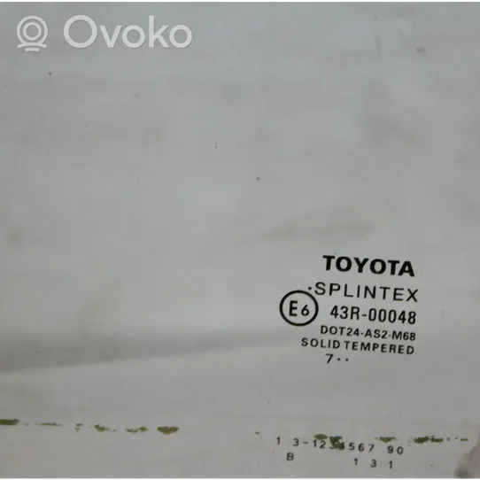 Toyota Avensis T250 Finestrino/vetro retro 43R00048
