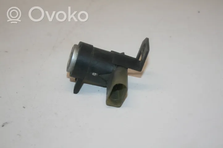 Volkswagen PASSAT B5.5 Supporto anteriore per il sensore di parcheggio (PDC) 4B0919275A