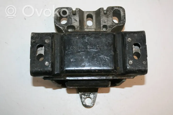 Volkswagen Golf IV Gearbox mounting bracket 1j0199565