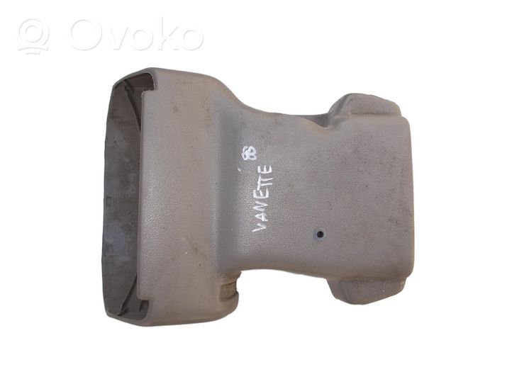 Nissan Vanette Garniture de colonne de volant 4847011C00