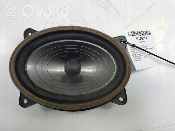 Toyota Land Cruiser (J200) Altavoz de la puerta delantera 2008R 4.5