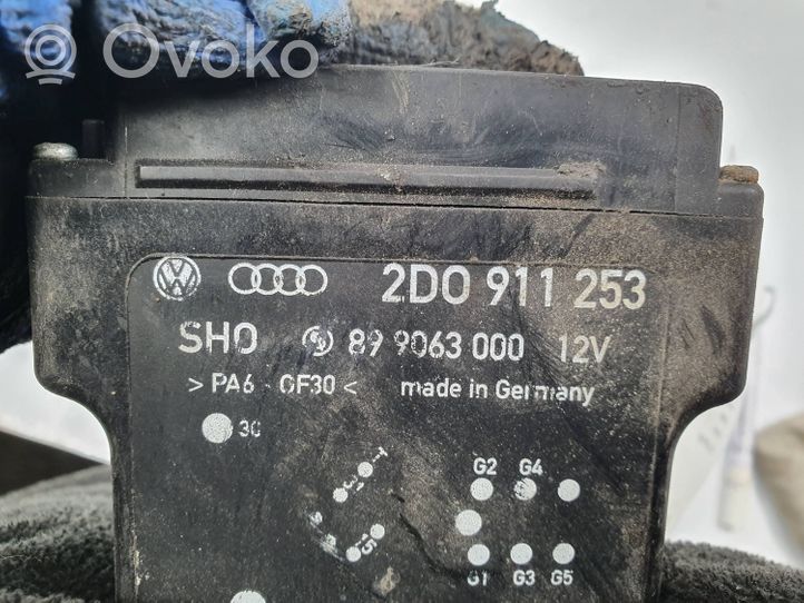 Volkswagen II LT Žvakių pakaitinimo rėlė 2D0911253