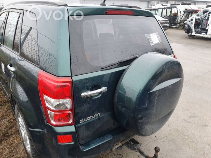 Suzuki Grand Vitara II Takaluukun/tavaratilan kansi 5D Z2T C07