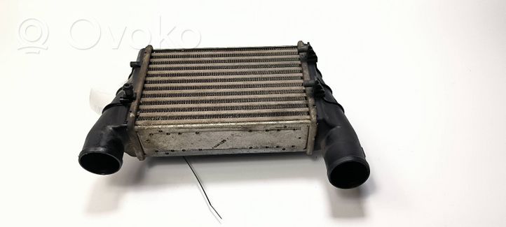 Volkswagen PASSAT B4 Chłodnica powietrza doładowującego / Intercooler 058145805A