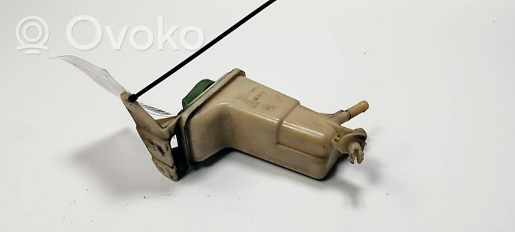 Volkswagen PASSAT B4 Réservoir de liquide de direction assistée 8D0422373C