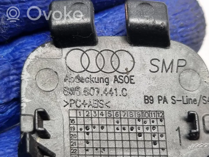 Audi A4 S4 B9 8W Etuhinaussilmukan suojakansi 8W5807441C