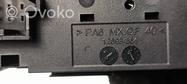 Skoda Rapid (NH) Console centrale, commande chauffage/clim 5JA820045A