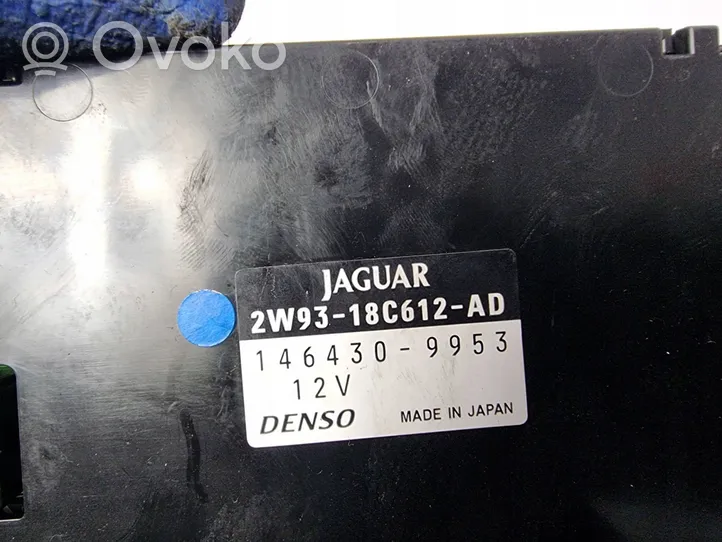 Jaguar XJ X350 Ilmastointi-/lämmityslaitteen säätimen kehys 2W93-18C612-AD