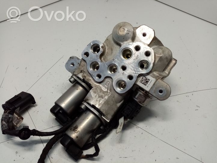 BMW 7 F01 F02 F03 F04 Aktyvaus stabilizatoriaus valdymo/ vožtuvų blokas 37146775258