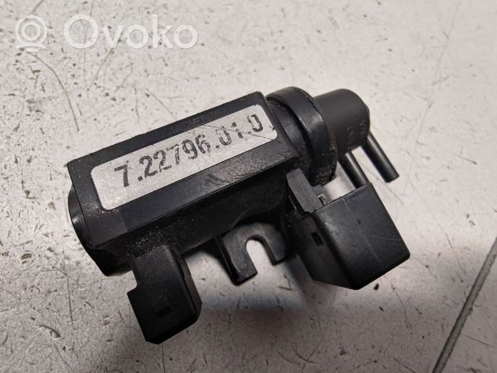 BMW X5 E53 Valve vacuum 722796010