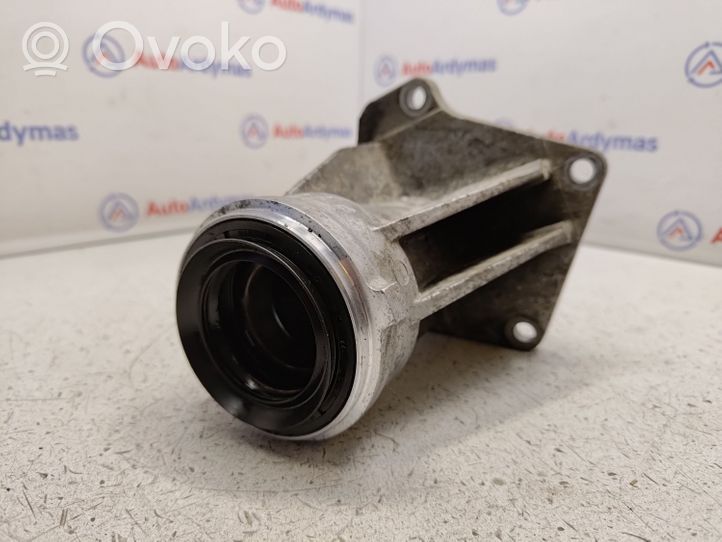 BMW X5 E70 Wspornik przedni mechanizmu różnicowego 7552538