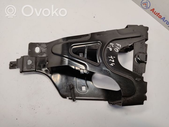 BMW 5 F10 F11 Staffa di montaggio del radiatore 51647200793