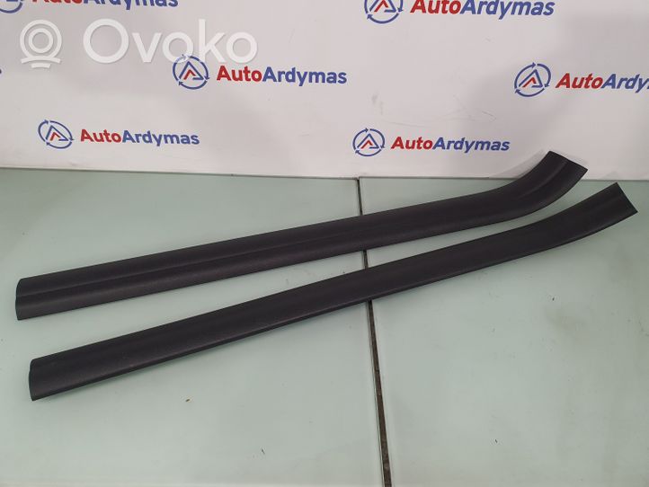 BMW 4 F32 F33 Etuoven kynnyksen suojalista 7277639