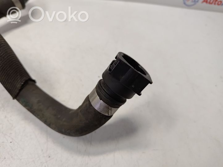 BMW 3 F30 F35 F31 Engine coolant pipe/hose 7609532