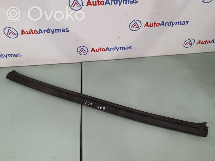 BMW 5 F10 F11 Kita variklio skyriaus detalė 51767206521