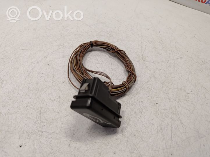 BMW X5 E70 Tailgate/trunk/boot open switch 8375580