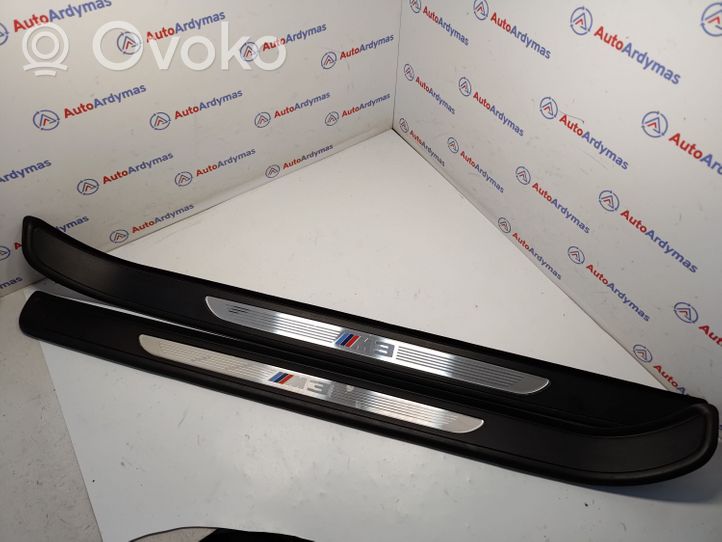 BMW M3 Slenksčių apdailų komplektas (vidinis) 51477900752