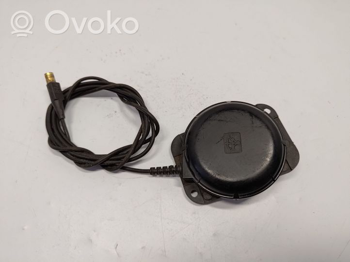 BMW 7 E38 Antenna GPS 8363213