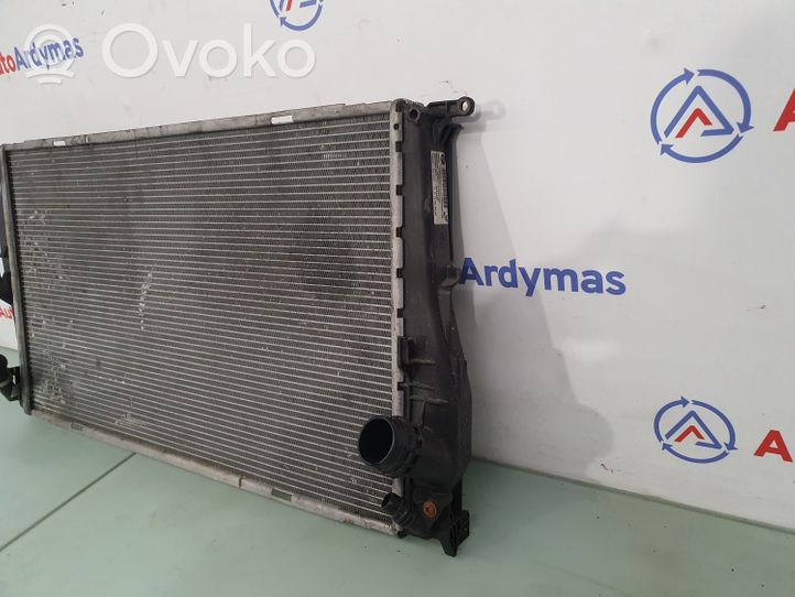 BMW 3 E92 E93 Aušinimo skysčio radiatorius 17117547059