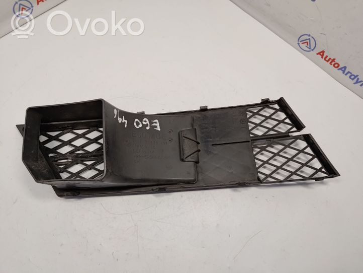 BMW 5 E60 E61 Grille inférieure de pare-chocs avant 51117178109