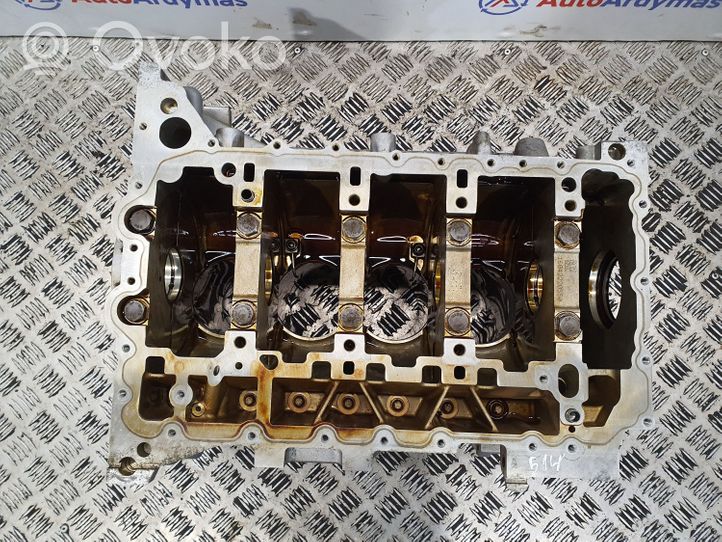 BMW 2 F22 F23 Engine block 2357458