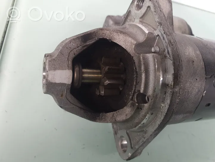 BMW X3 F25 Starter motor 7638194